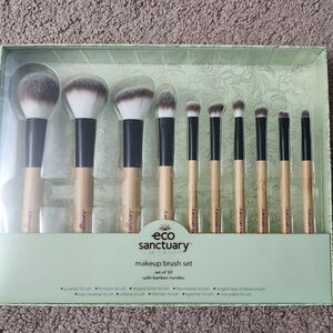 NEW ECO Sanctuary Makeup Brush Set with Bamboo Handles (10 Brushes Total)